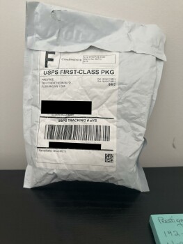 Unordered package صورة فوتوغرافية #1