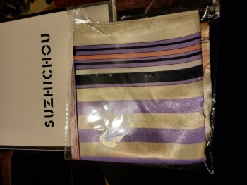 A suzhichou scarf arrived didn't order it foto #1