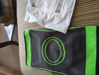 Knee brace I didn't order photo #1