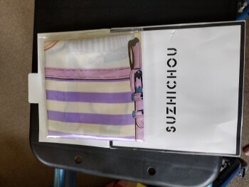 I received a scarf I didn't order foto #1