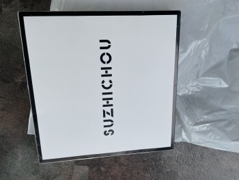 Informe de seguridad del consumidor A product I never ordered delivered to my house I received a horse scarf from Aylen Amador in Washin... foto #1
