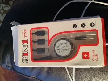 Informe de seguridad del consumidor Unordered Package I received a 3in1 charging cable I never ordered from Allen Amador, 1225Andover Pa... foto #1