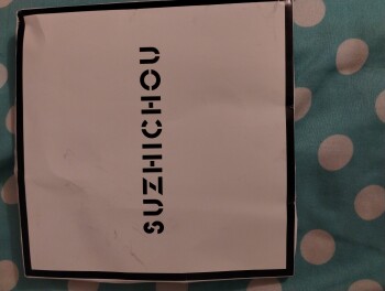 Informe de seguridad del consumidor Unordered Package I received a scarf or something from Aylen Amador 1226 Andover Park E. tupelo wait... foto #2