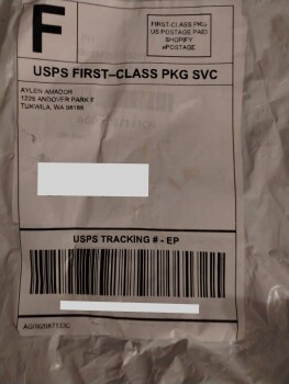 Informe de seguridad del consumidor Unordered Package I received a scarf or something from Aylen Amador 1226 Andover Park E. tupelo wait... foto #3