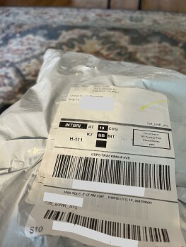 A package I did not order Foto #1