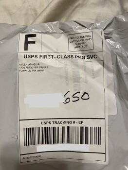 تقرير سلامة المستهلك Package I didn’t order I received a horse scarf from Allen Amador, 1775 Andover Park F, Tukwila, WA.... صورة فوتوغرافية #2