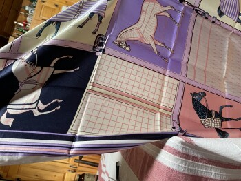 Consumer Safety Report Scam website was a “liquidation “ I ordered raised beds I received a scarf in the mail not knowing w... photo #2