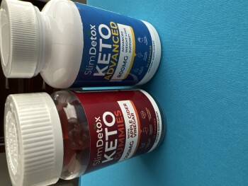 I received a package I did not order. What I did order and did not receive was Fast Lab Collagen Essence tightening pads photo #1