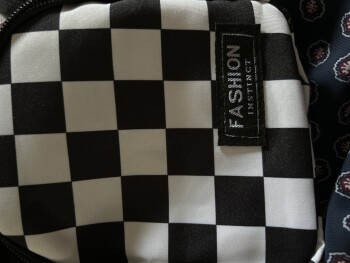 Scam Package from Theresa Lawson photo #1