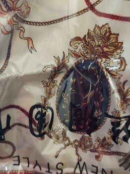 Rapport de sécurité du consommateur Received on order merchandise I received package of 3 ugly scarves from these people.I have never no... photo #2