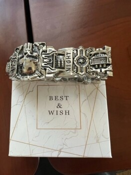 I received the item I didn't order instead of one I actually ordered Foto #1