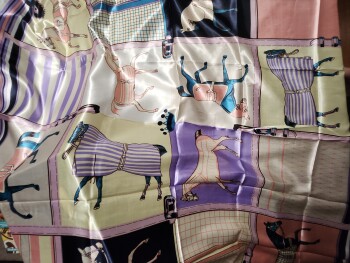 Rapport de sécurité du consommateur A scammer Stephanie Bowe Ordered from Facebook marketplace for Solid Cut Out Waist Skinny Capri Jean... photo #2