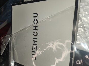 Relatório de segurança do consumidor FRAUD ALERT I ordered 8 outfits that were supposed to arrive today and instead I was shipped an ugly... foto #1