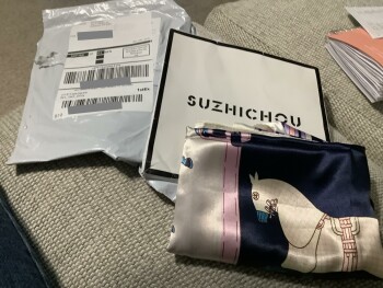 Verbrauchersicherheitsbericht Package not ordered Received a small package which had a scarf in it of 
Suzhichou inside the packa... Foto #3