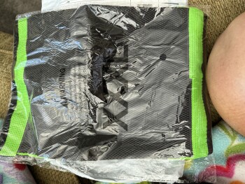 Informe de seguridad del consumidor Package received that I didn’t order from Carrie Bonkiewicz Received a USPS package with a XXXL very... foto #1