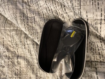 Ordered beach chairs received cheap sunglasses 照片 #1