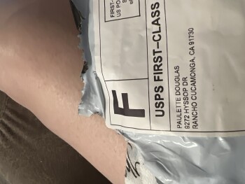 تقرير سلامة المستهلك Received ring I received a ring from a woman named Paulette Douglas in Rancho Cucamonga, Ca. That I... صورة فوتوغرافية #2