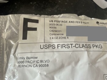 Consumer Safety Report Scam! I ordered 3 beach chairs and received a cooling towel from Emily Burrows I ordered 3 beach cha... photo #1