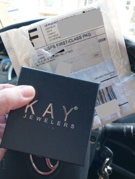 Informe de seguridad del consumidor Receive strange package The return address says Williams 4220 Buford Hall Buford, GA 
It has a Kay'... foto #2