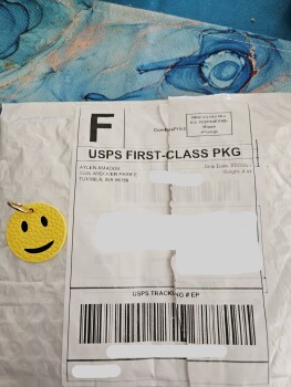 Scam Package from Aylen Amador photo #1