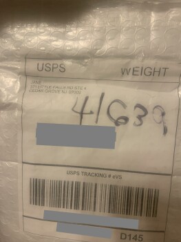 Unordered Package صورة فوتوغرافية #1