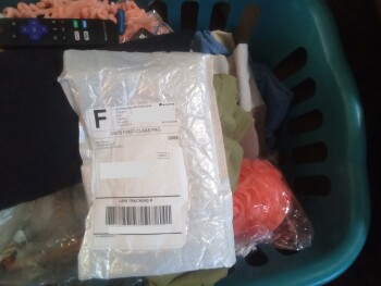 Consumer Safety Report Online Scam Unordered package from Faye Tenhet www, I received an unordered package from Faye Tenhet... photo #1