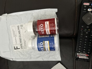 2 bottles of keto gummies and pills صورة فوتوغرافية #1