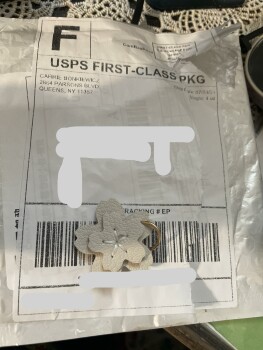 Unordered package صورة فوتوغرافية #1