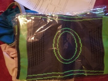 Scam Package from Aylen Amador Foto #1