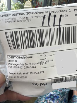 Informe de seguridad del consumidor Unordered Package I just received an engagement style ring that I did not order from Logistic YITWLK... foto #3