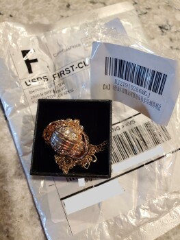 Receipt of Package Not Ordered Foto #1