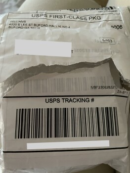 Mysterious package foto #1