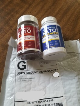 A package on 7/21 that I did not request or order. foto #1