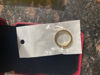 Verbrauchersicherheitsbericht Ring I did not order Received package from Williams 4220 S Lee St BufordHall No 4 Buford Ga 30518.... Foto #1