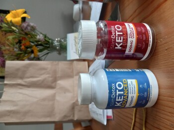 Unauthorized purchase صورة فوتوغرافية #1