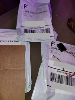 Unordered packages. Got the same ring, a package with a peice of cardboard and a package with a piece of wire 照片 #1