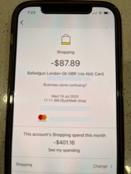 I ordered sofa bed ads in Facebook nothing deliver scam worth 87.89au$ Foto #1