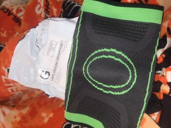 I received a knee brace that I did not order. Shipping from EB/Shipping Ontario Canada photo #1