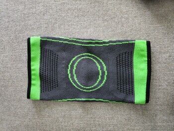 Unordered Knee brace photo #1