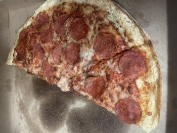 消费者评论 - 食品安全 Little Caesars Pizza, East Tropicana Avenue, Las Vegas, NV, USA I got sick after eating pepperoni pi... 照片 #3
