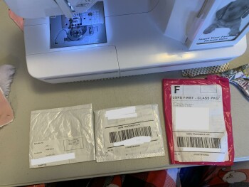 消费者安全报告 Receiving in ordered item jane 08/03/23  Two different times I received a package from above mention... 照片 #5