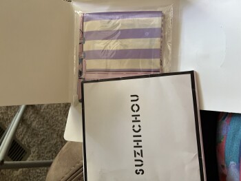 A scam. I got cheap scarves and no fencing that I ordered 照片 #1