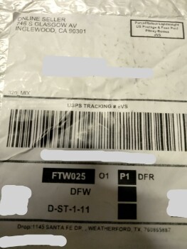 تقرير سلامة المستهلك Small package flat Small package with 2 sticky patches صورة فوتوغرافية #2