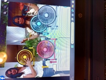 Consumer Safety Report Scam Package from Carrie Bonkiewicz I ordered fans from HLN but found out it was a scam.  Carrie Bon... photo #1