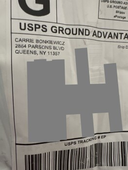 Rapport de sécurité du consommateur Incorrect item received. No packing slip or anything in package. No way to contact anyone - Carrie b... photo #2