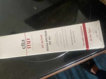 Consumer Safety Report SCAM Funny i did order two elta md spf on ebay, but I received one elta md spf i did not order UV Ac... photo #1