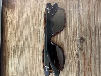 تقرير سلامة المستهلك fake Maui Jim glasses broke day 1 We ordered a pair of glasses. they arrived, and broke the first da... صورة فوتوغرافية #1