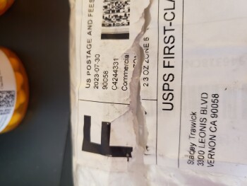 消费者安全报告 Online Scam a total scam and I want my money back -8/11/2023 Yes, I received a package in the mail t... 照片 #1