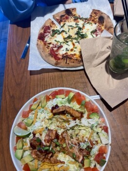California Pizza Kitchen, World Way, Los Angeles, CA, USA photo #1