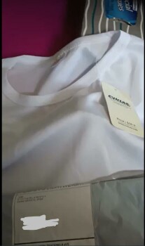 I am reporting a shirt that I did not order. Foto #1